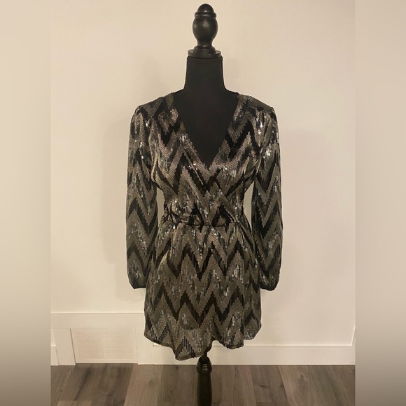 Sequin Honey Belle Dress - Picture 2 of 4